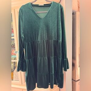 Elegant Green Velvet Dress